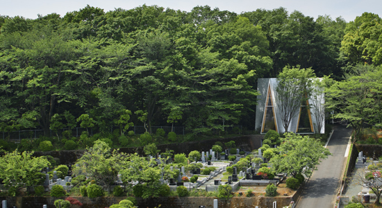 Sayama Lakeside Cemetery